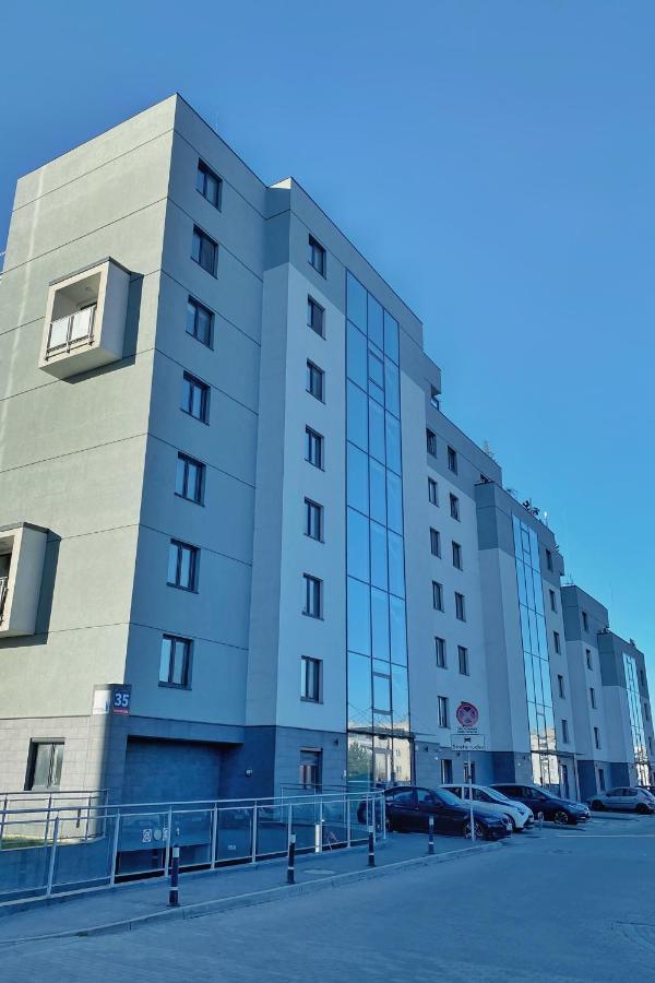 Capital Towers - Apartament Green Z Widokiem Na Rzeke ジェシュフ エクステリア 写真